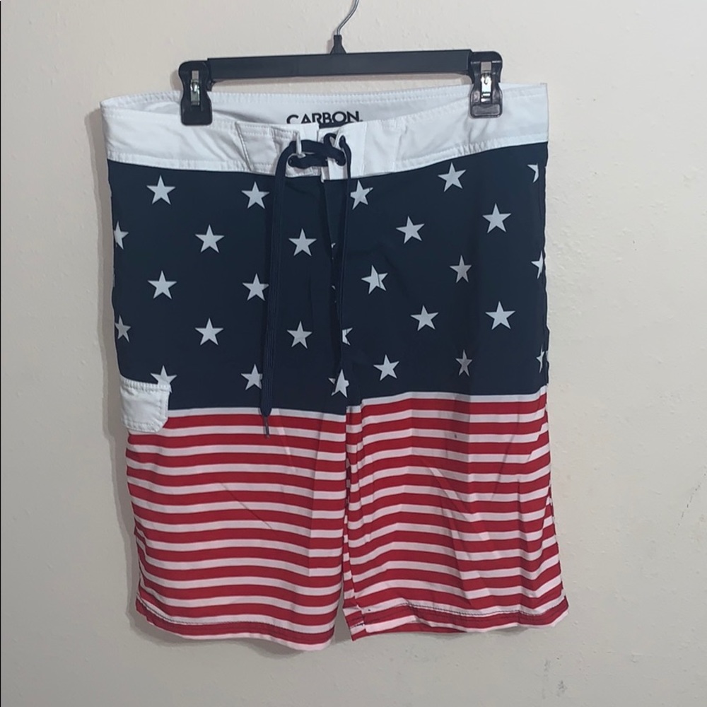Men’s 🇺🇸 flag board shorts. Sz 32